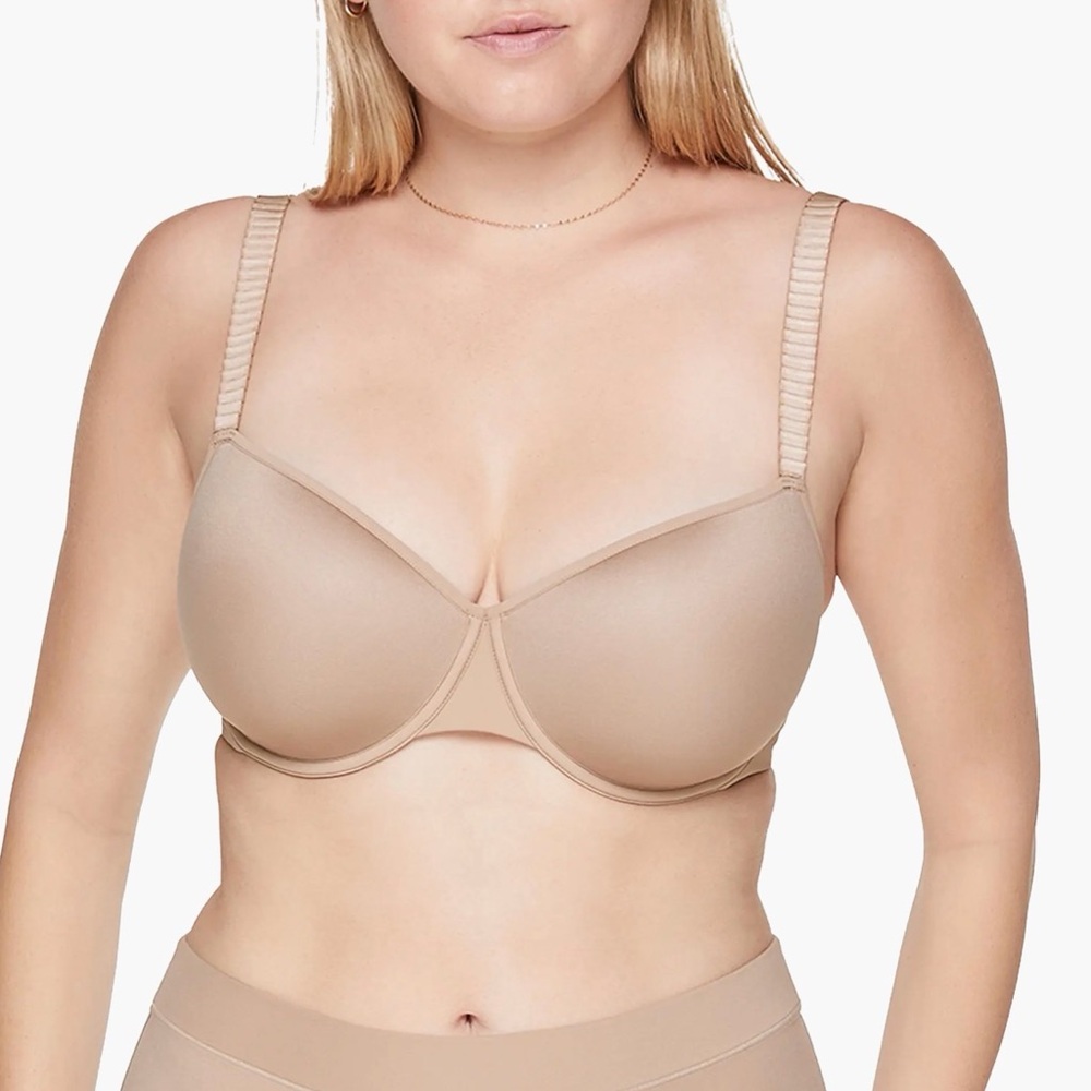 ThirdLove 24/7 Classic T-Shirt bra in a neutral or beige color. 42 C